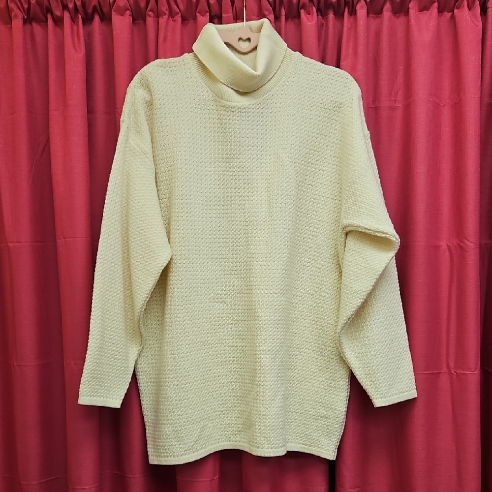 Tundra Wool Blend Turtleneck Sweater